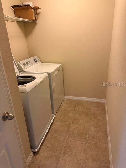 For Rent: $2,400 (3 beds, 2 baths, 2269 Square Feet)