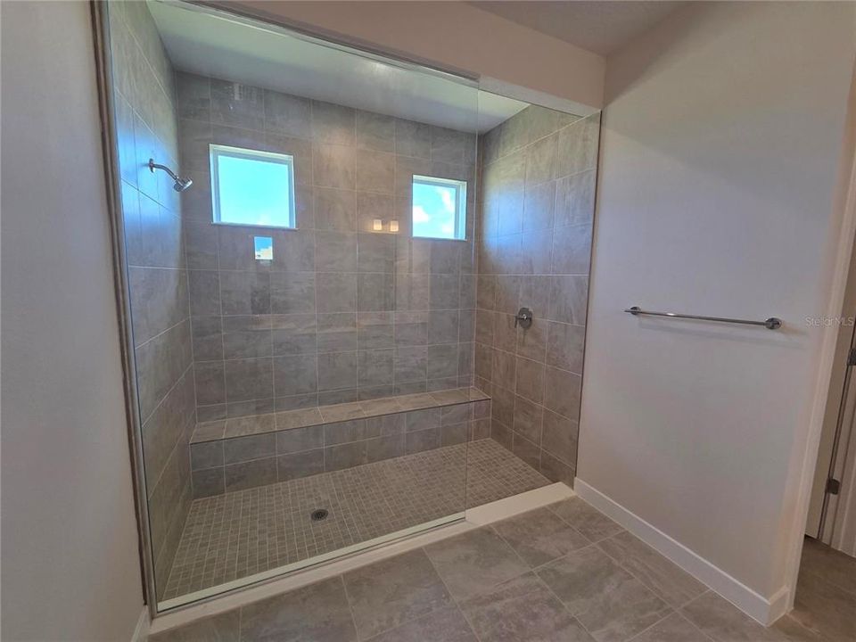For Sale: $469,990 (4 beds, 3 baths, 2551 Square Feet)