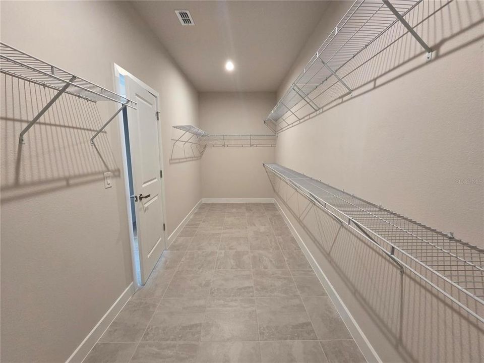 For Sale: $469,990 (4 beds, 3 baths, 2551 Square Feet)