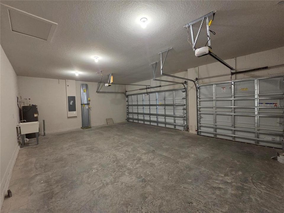 For Sale: $469,990 (4 beds, 3 baths, 2551 Square Feet)