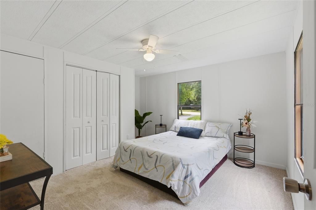 For Sale: $139,900 (2 beds, 1 baths, 784 Square Feet)