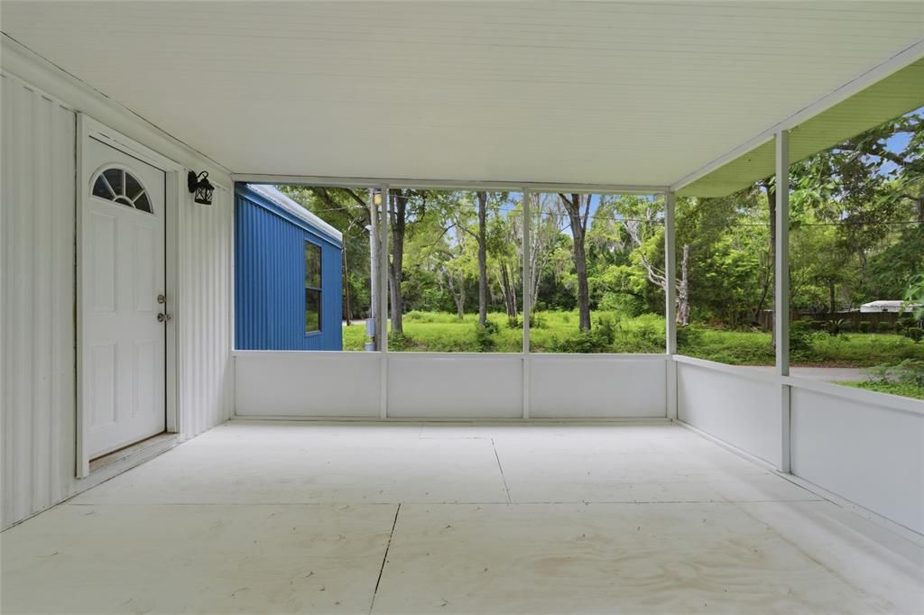 For Sale: $139,900 (2 beds, 1 baths, 784 Square Feet)