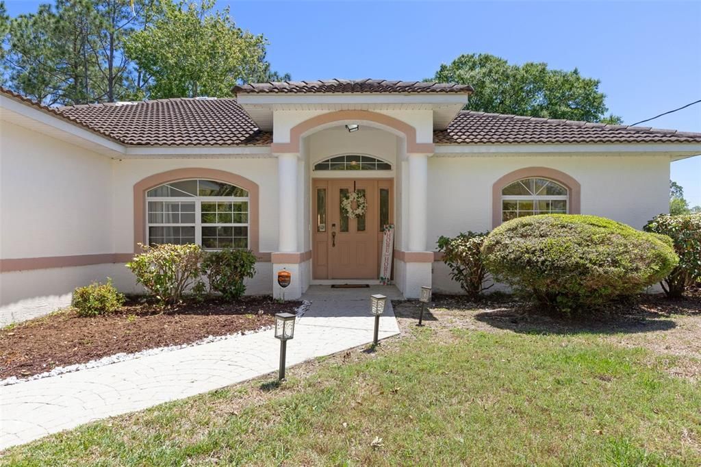 For Sale: $299,900 (3 beds, 2 baths, 1802 Square Feet)