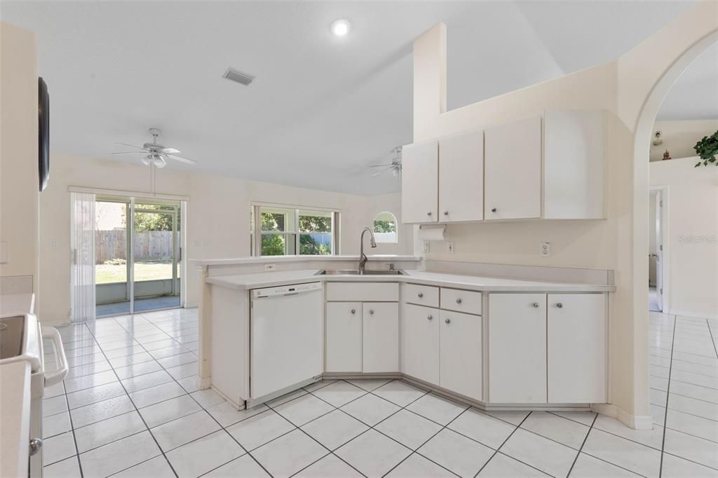 For Sale: $299,900 (3 beds, 2 baths, 1802 Square Feet)