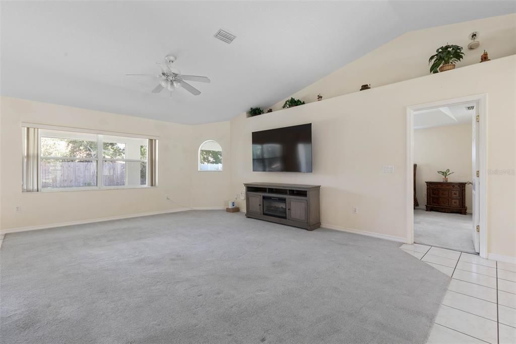 For Sale: $299,900 (3 beds, 2 baths, 1802 Square Feet)