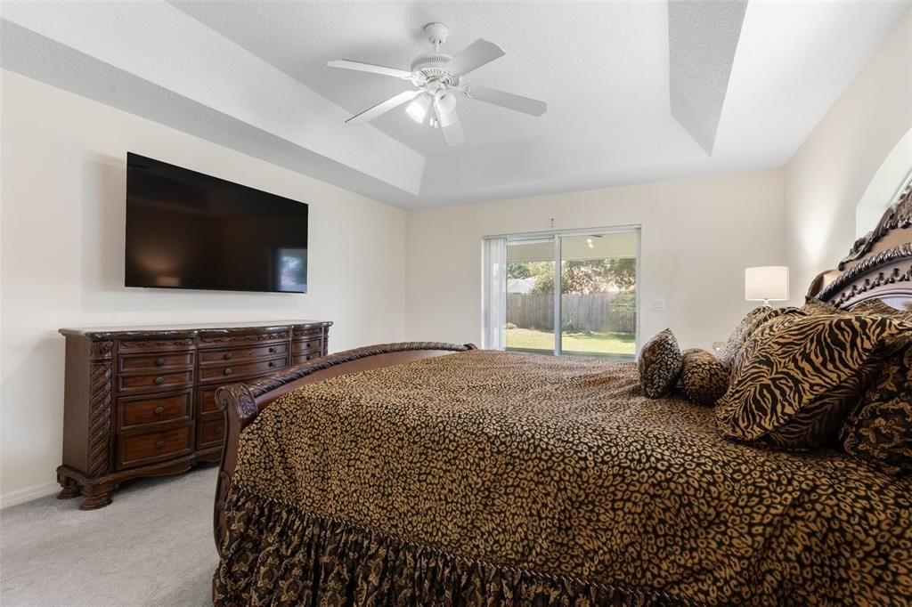 For Sale: $299,900 (3 beds, 2 baths, 1802 Square Feet)