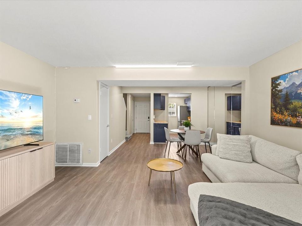En Venta: $160,000 (2 camas, 1 baños, 993 Pies cuadrados)