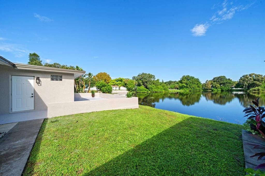 For Sale: $550,000 (3 beds, 2 baths, 1701 Square Feet)