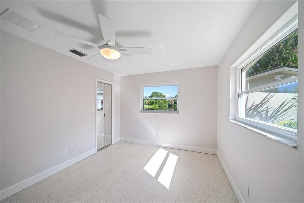 For Sale: $550,000 (3 beds, 2 baths, 1701 Square Feet)