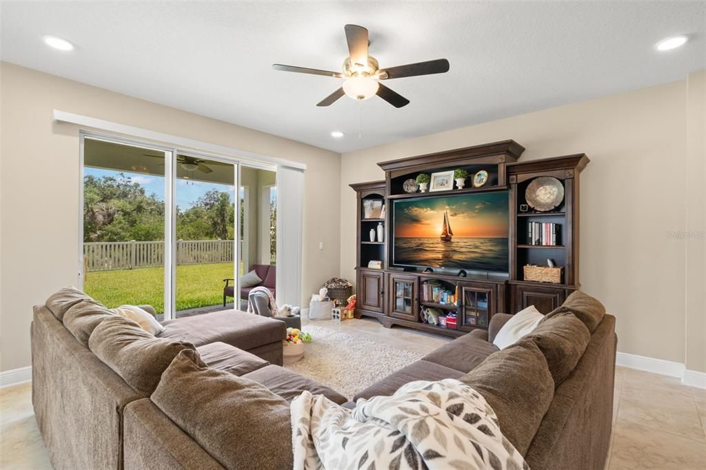 For Sale: $514,990 (4 beds, 3 baths, 2922 Square Feet)