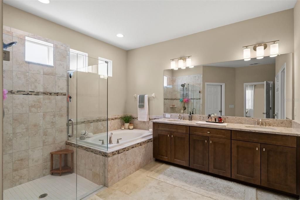 For Sale: $514,990 (4 beds, 3 baths, 2922 Square Feet)