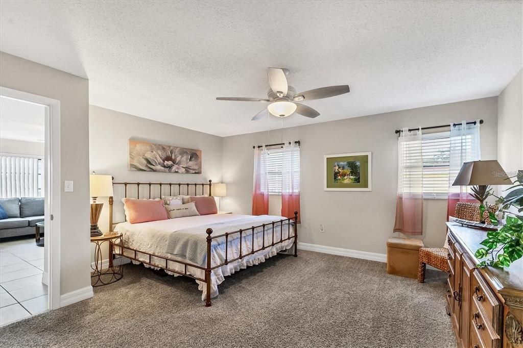 For Rent: $1,850 (2 beds, 2 baths, 1545 Square Feet)