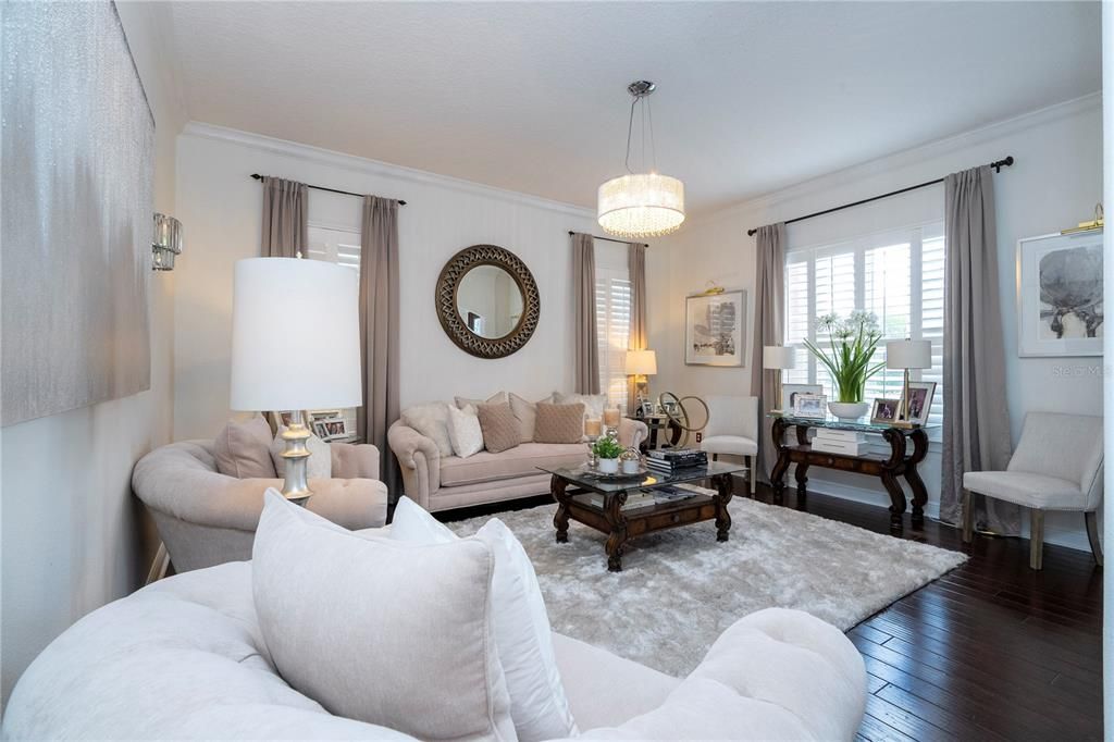 For Sale: $1,550,000 (6 beds, 4 baths, 4525 Square Feet)