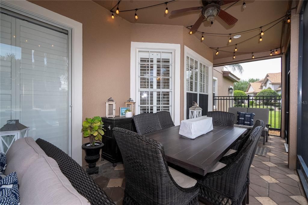 For Sale: $1,550,000 (6 beds, 4 baths, 4525 Square Feet)