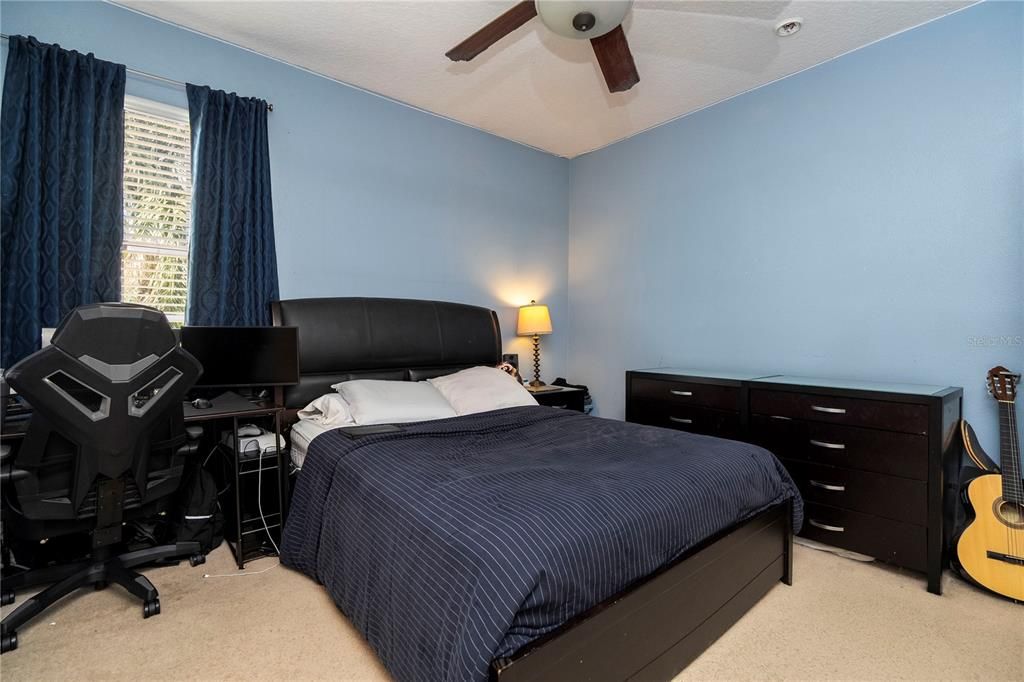 For Sale: $1,550,000 (6 beds, 4 baths, 4525 Square Feet)