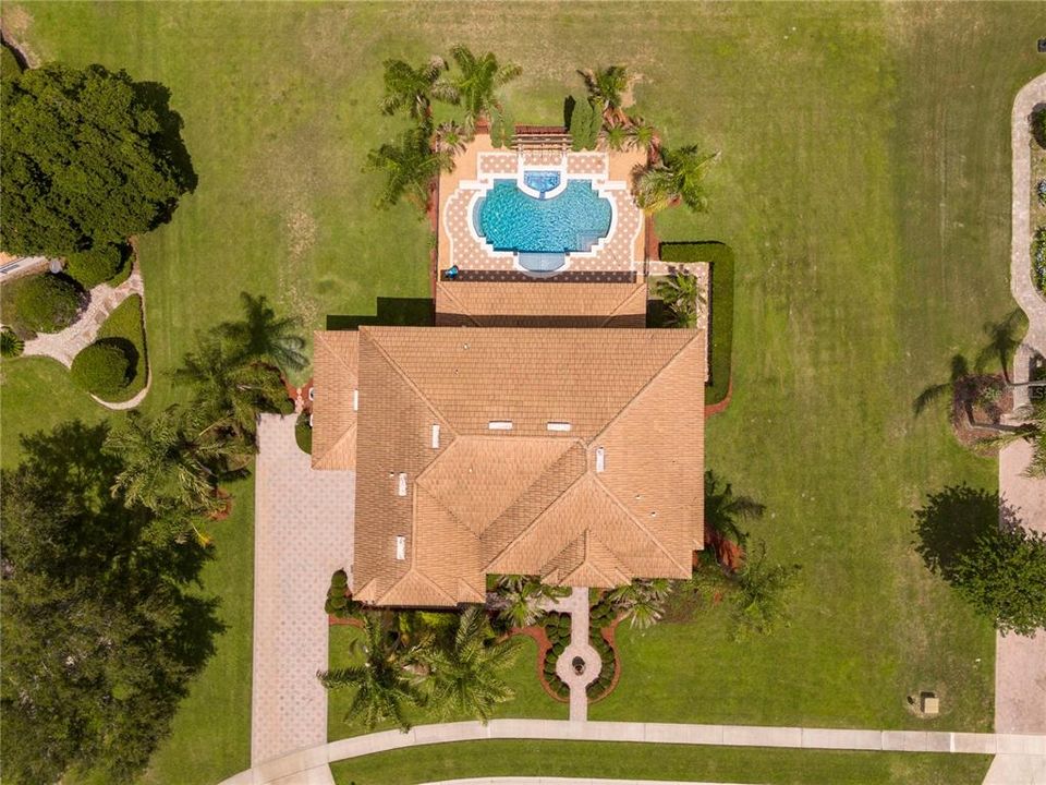 For Sale: $1,550,000 (6 beds, 4 baths, 4525 Square Feet)