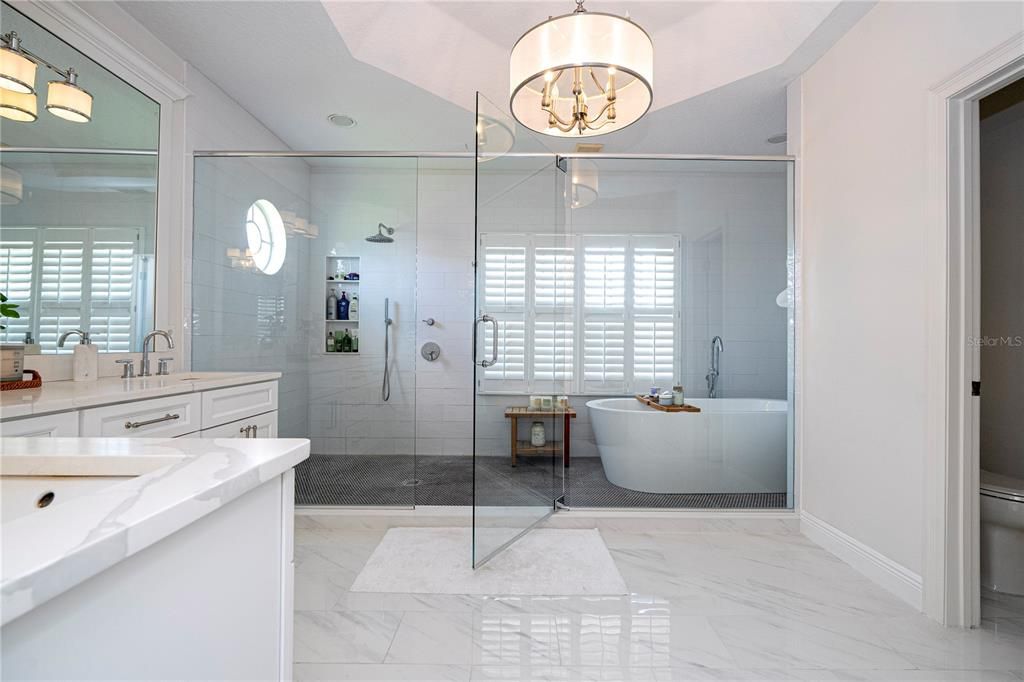 For Sale: $1,550,000 (6 beds, 4 baths, 4525 Square Feet)