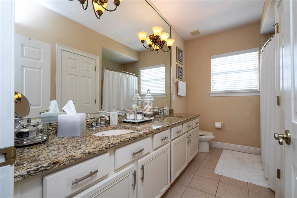 For Sale: $1,550,000 (6 beds, 4 baths, 4525 Square Feet)