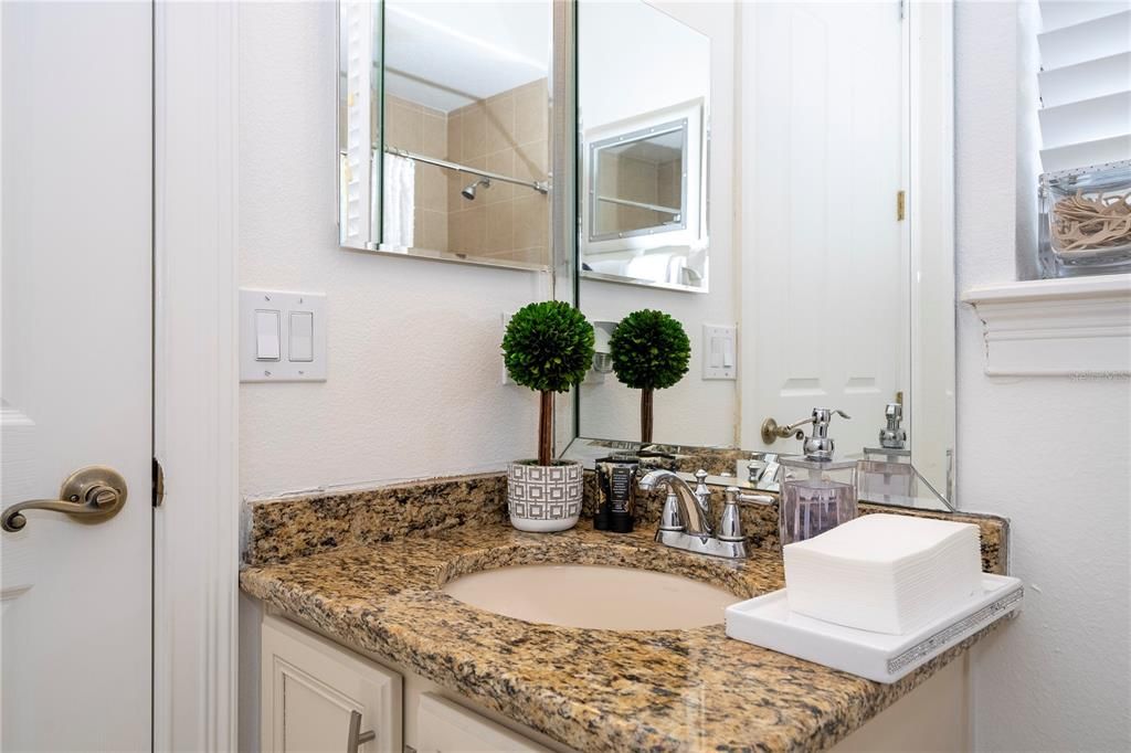 For Sale: $1,550,000 (6 beds, 4 baths, 4525 Square Feet)