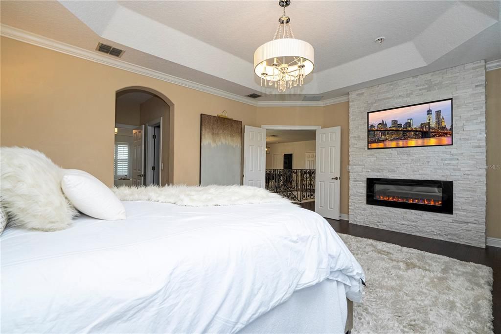 For Sale: $1,550,000 (6 beds, 4 baths, 4525 Square Feet)