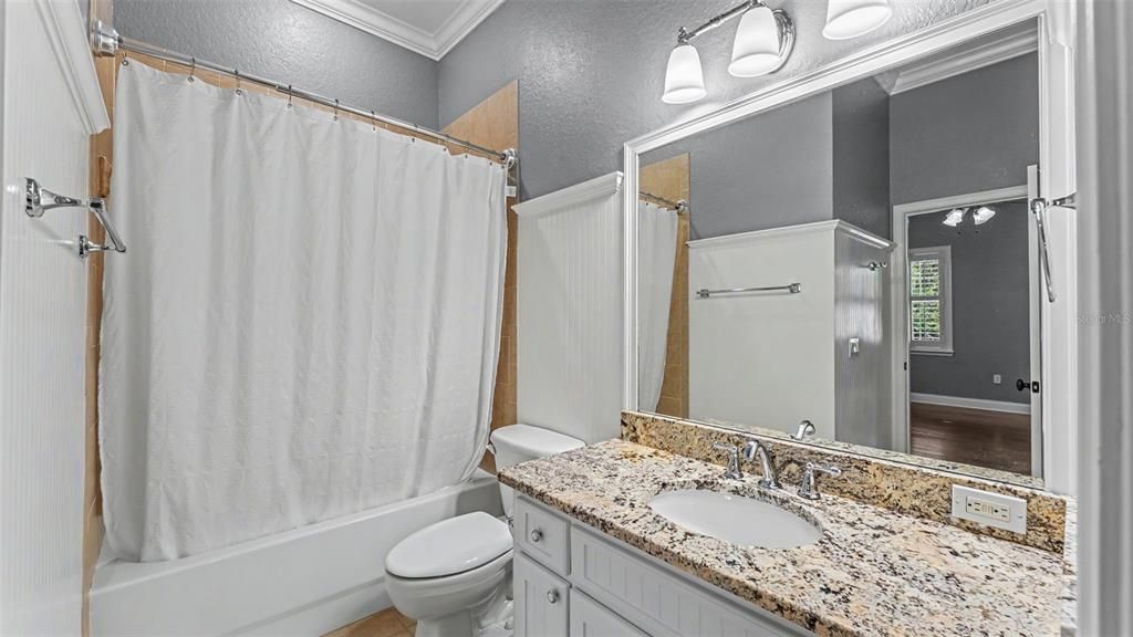 For Sale: $1,199,000 (5 beds, 4 baths, 4579 Square Feet)