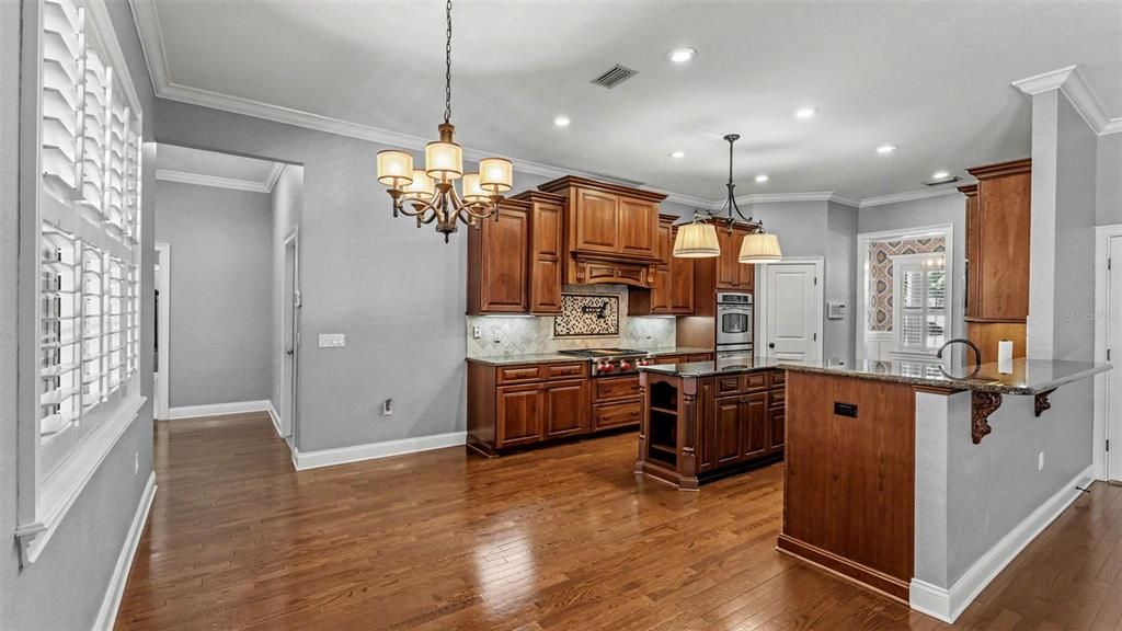 For Sale: $1,199,000 (5 beds, 4 baths, 4579 Square Feet)
