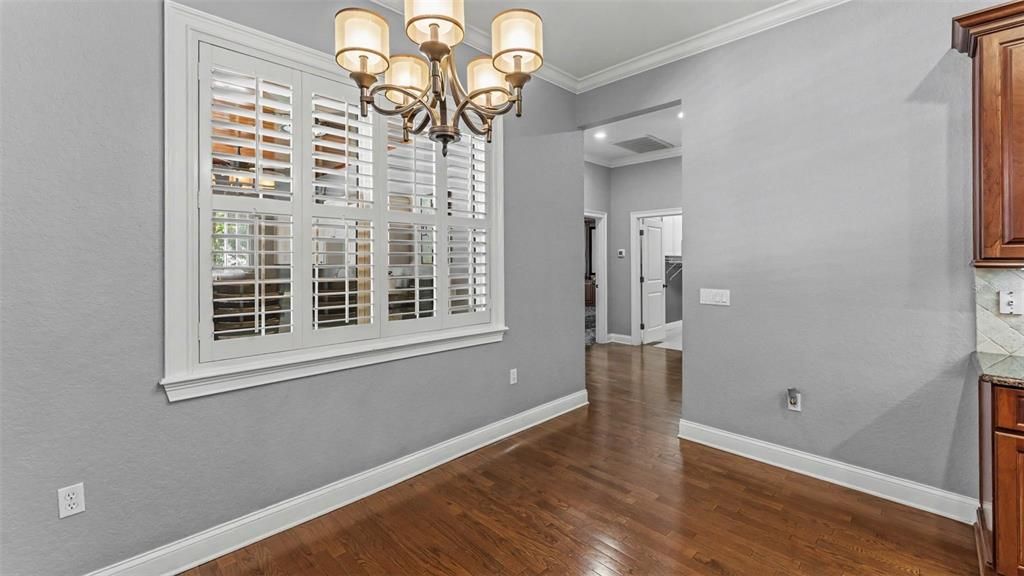 For Sale: $1,199,000 (5 beds, 4 baths, 4579 Square Feet)