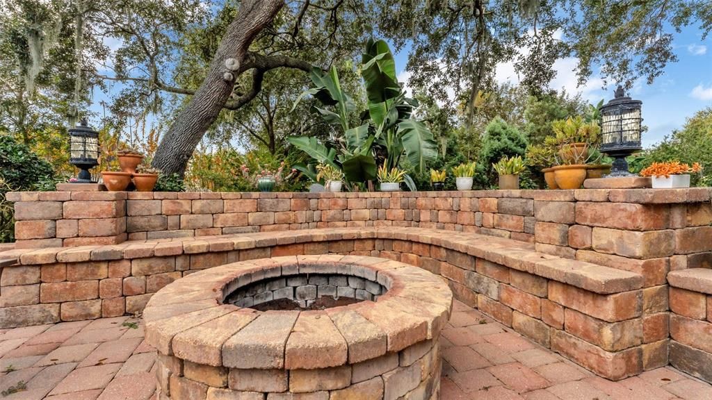 For Sale: $1,199,000 (5 beds, 4 baths, 4579 Square Feet)