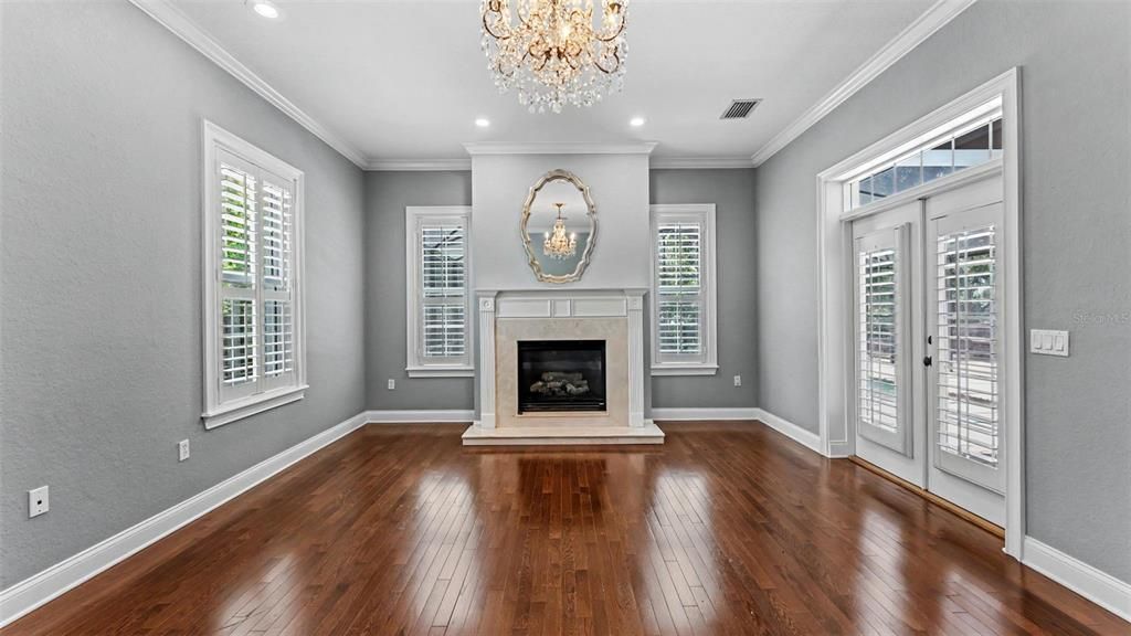 For Sale: $1,199,000 (5 beds, 4 baths, 4579 Square Feet)
