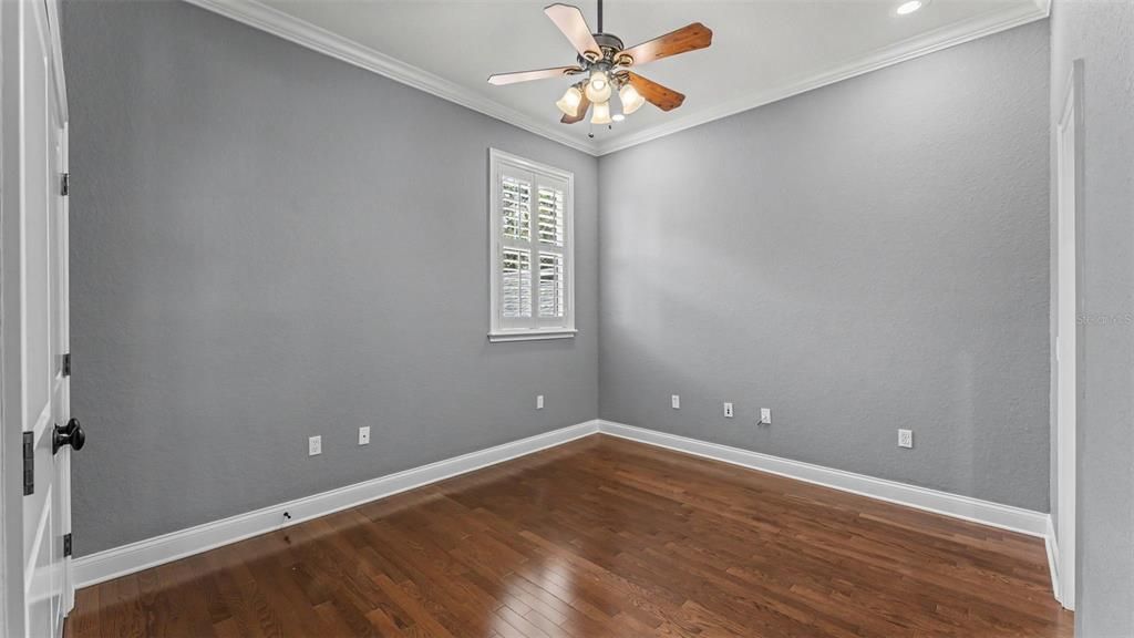 For Sale: $1,199,000 (5 beds, 4 baths, 4579 Square Feet)