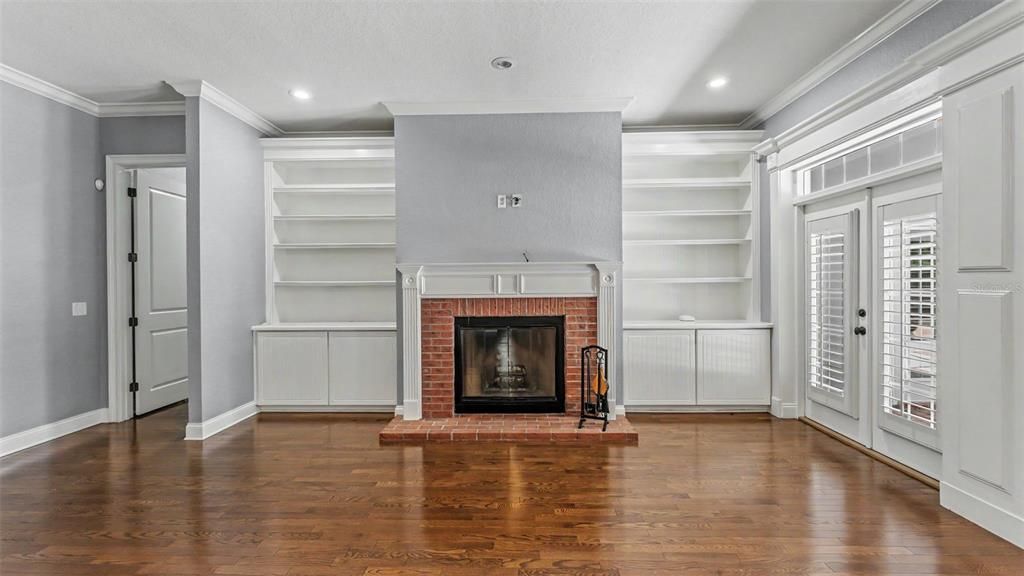For Sale: $1,199,000 (5 beds, 4 baths, 4579 Square Feet)