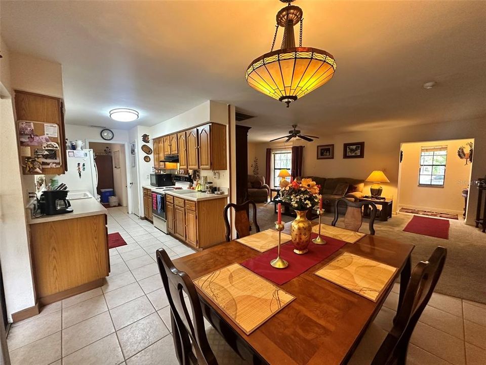 For Sale: $374,900 (3 beds, 1 baths, 1330 Square Feet)