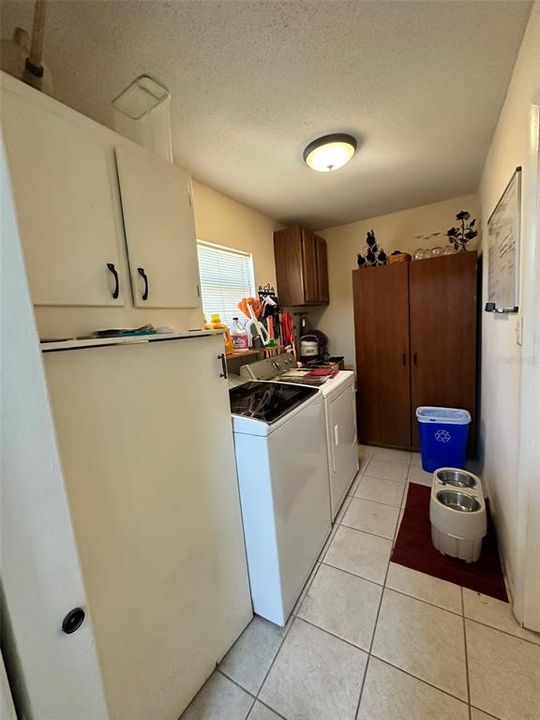 For Sale: $374,900 (3 beds, 1 baths, 1330 Square Feet)