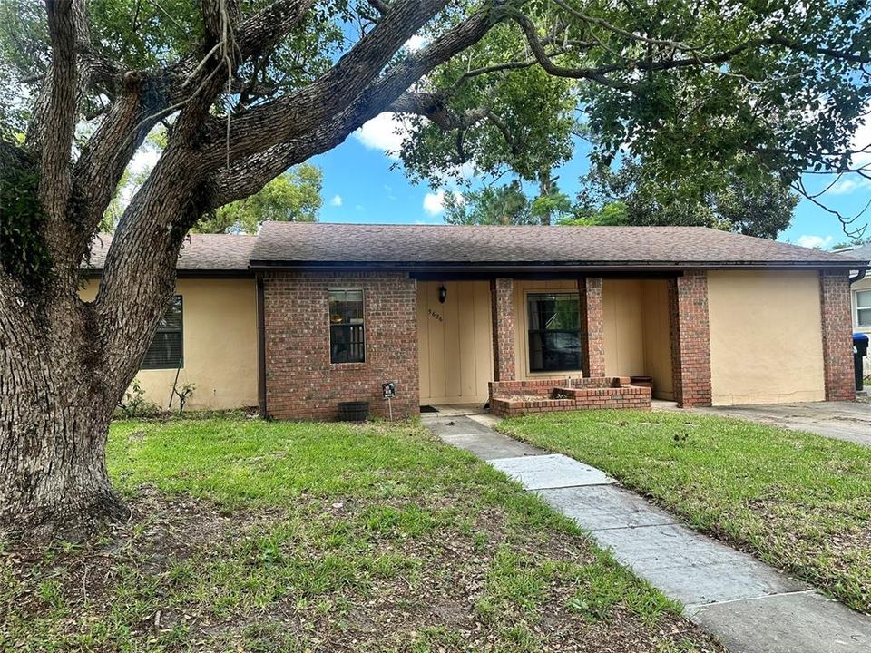 For Sale: $374,900 (3 beds, 1 baths, 1330 Square Feet)