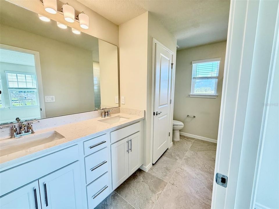 For Rent: $2,450 (4 beds, 2 baths, 1770 Square Feet)