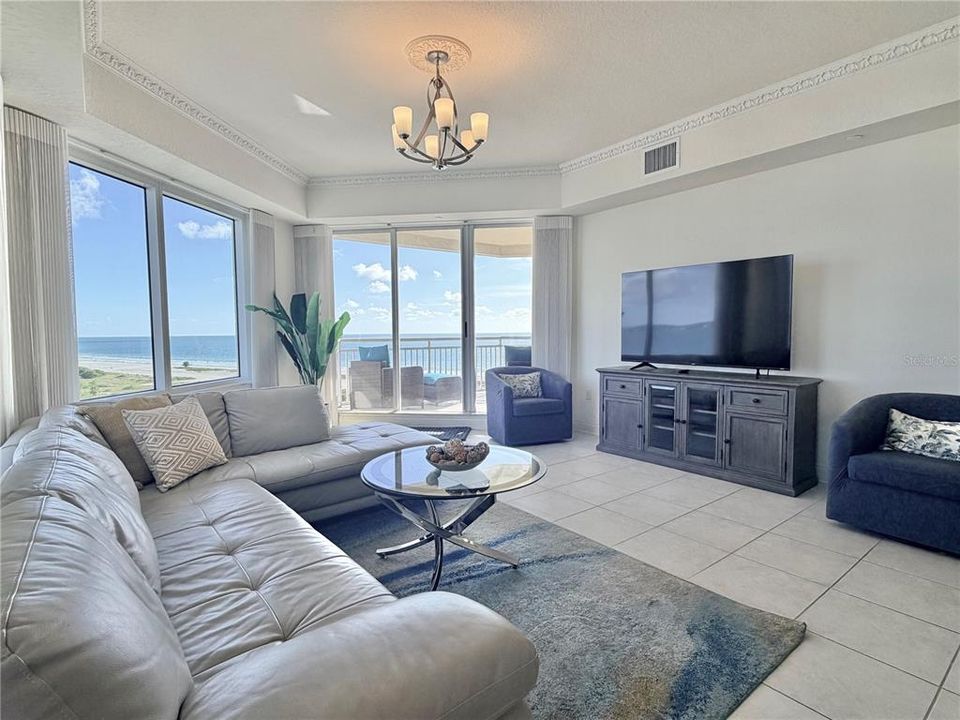 For Rent: $7,000 (3 beds, 2 baths, 2004 Square Feet)