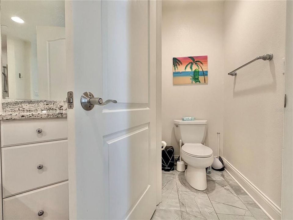 For Rent: $7,000 (3 beds, 2 baths, 2004 Square Feet)