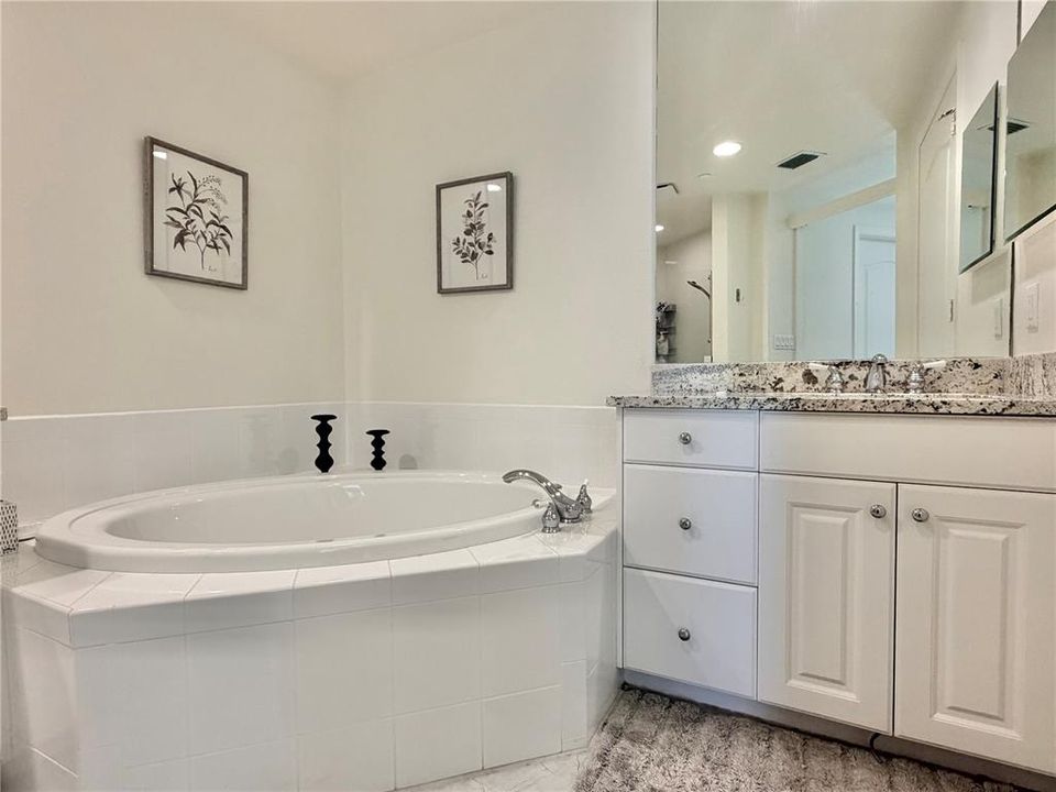 For Rent: $7,000 (3 beds, 2 baths, 2004 Square Feet)