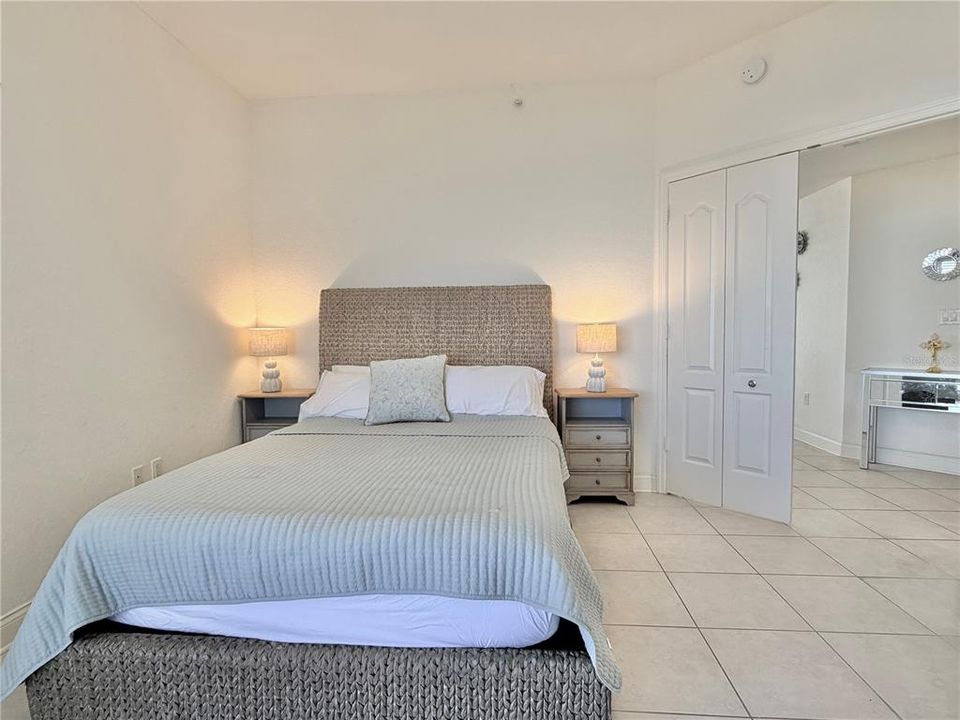 For Rent: $7,000 (3 beds, 2 baths, 2004 Square Feet)