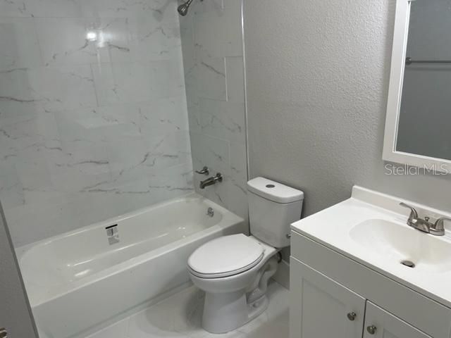 В аренду: $2,150 (3 спален, 2 ванн, 1040 Квадратных фут)