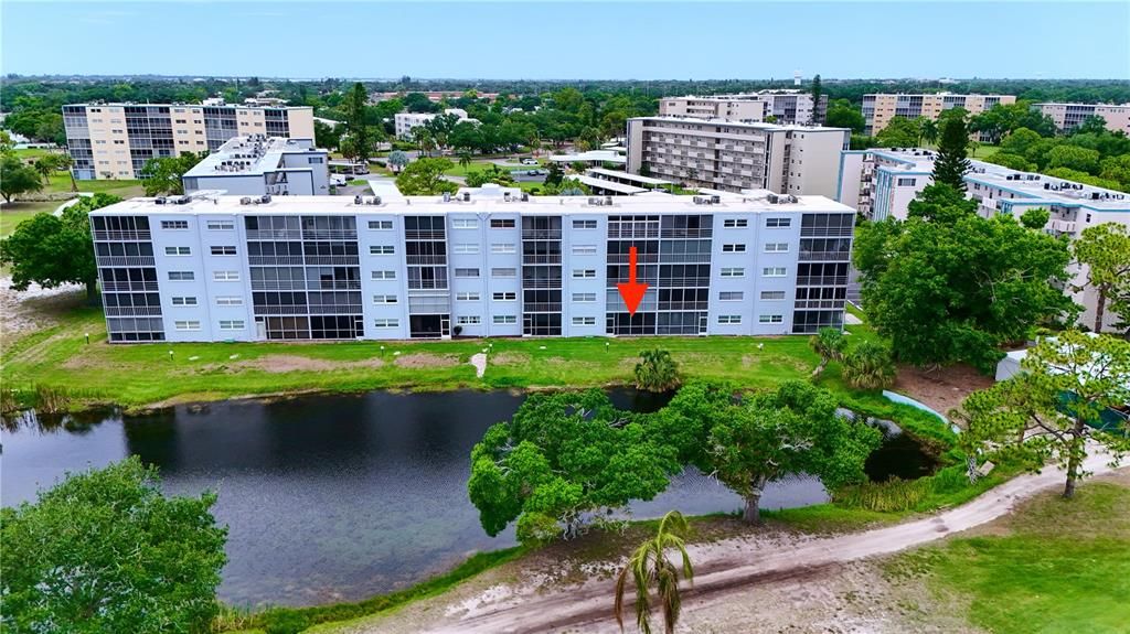 For Sale: $139,999 (2 beds, 2 baths, 1008 Square Feet)