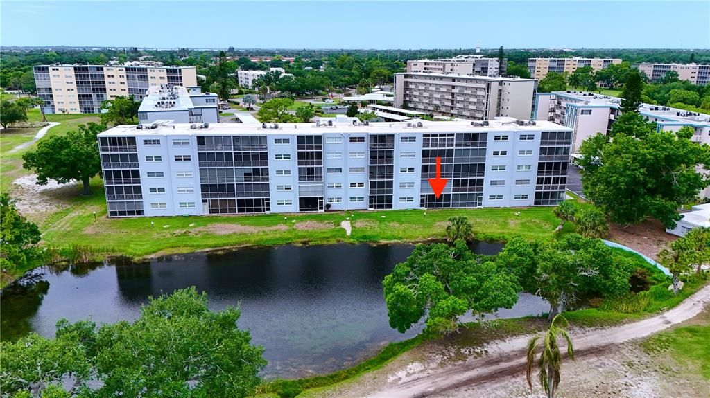 For Sale: $139,999 (2 beds, 2 baths, 1008 Square Feet)