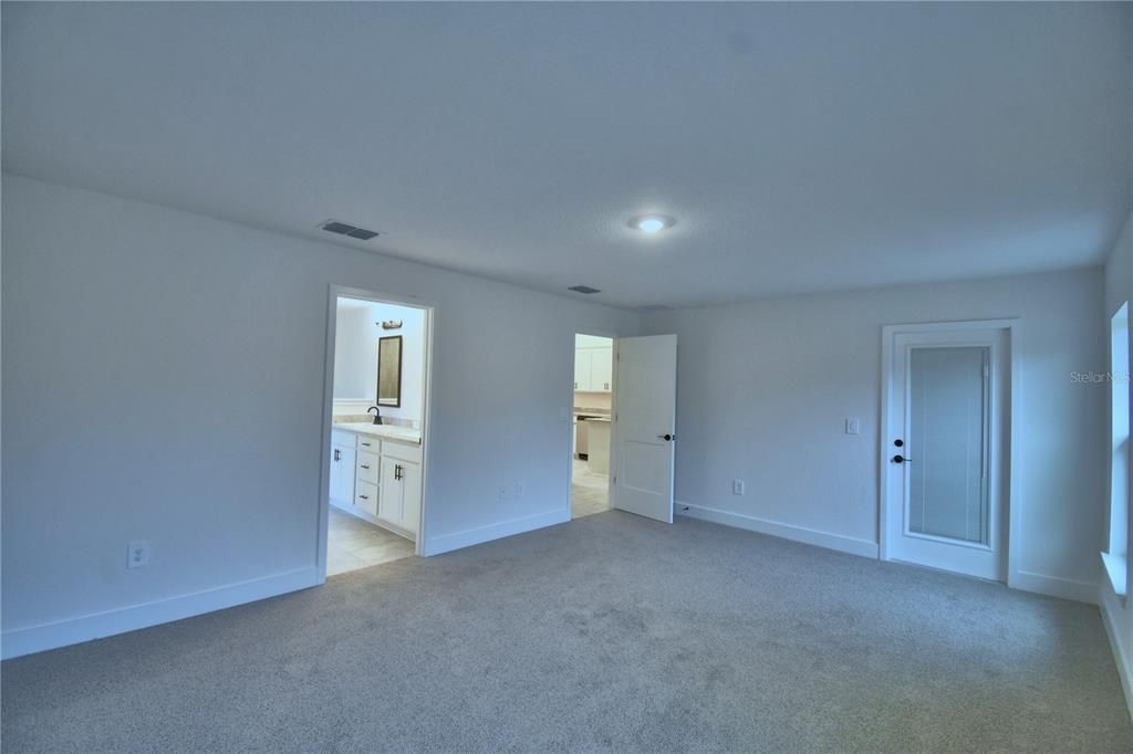 For Sale: $373,269 (4 beds, 2 baths, 2169 Square Feet)