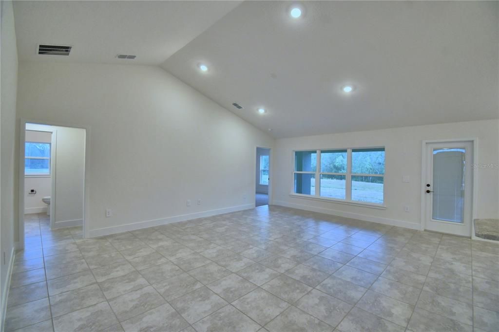 For Sale: $373,269 (4 beds, 2 baths, 2169 Square Feet)