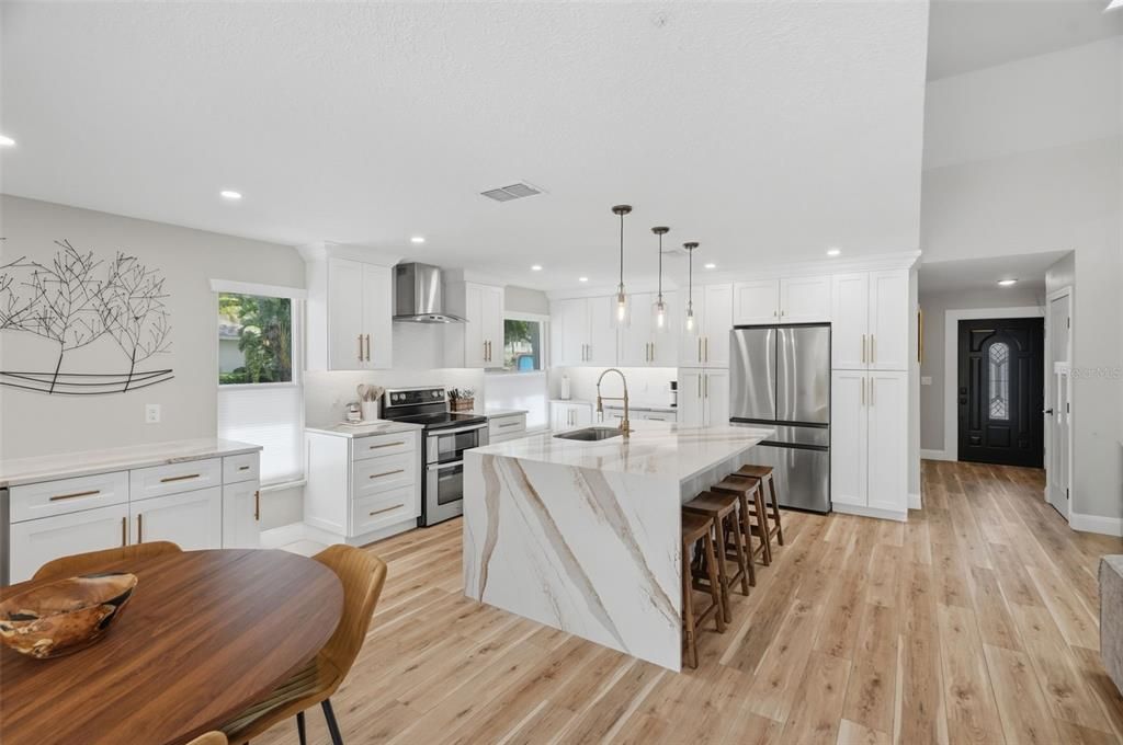 For Sale: $439,000 (2 beds, 2 baths, 1540 Square Feet)