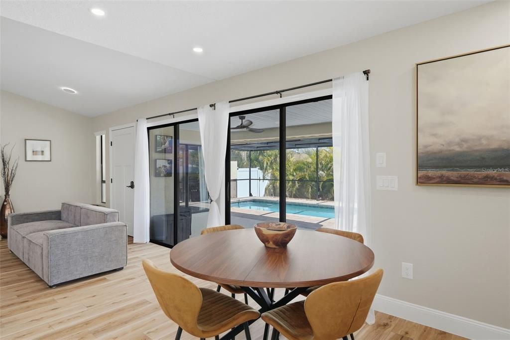 For Sale: $439,000 (2 beds, 2 baths, 1540 Square Feet)