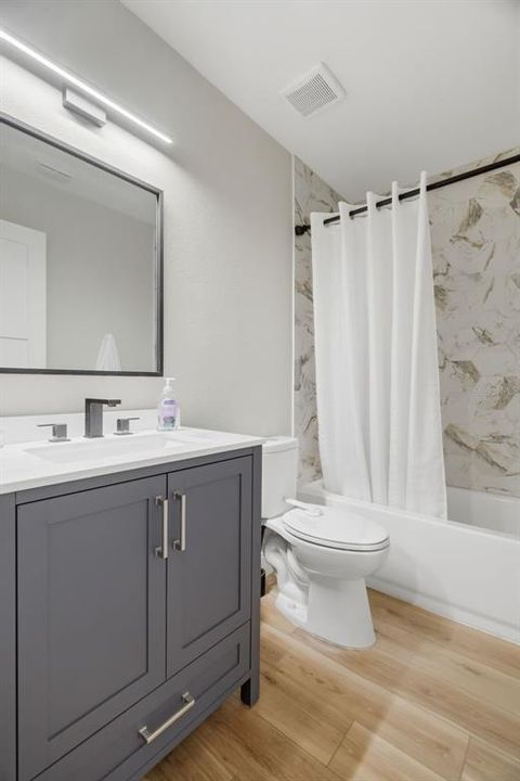 For Sale: $439,000 (2 beds, 2 baths, 1540 Square Feet)
