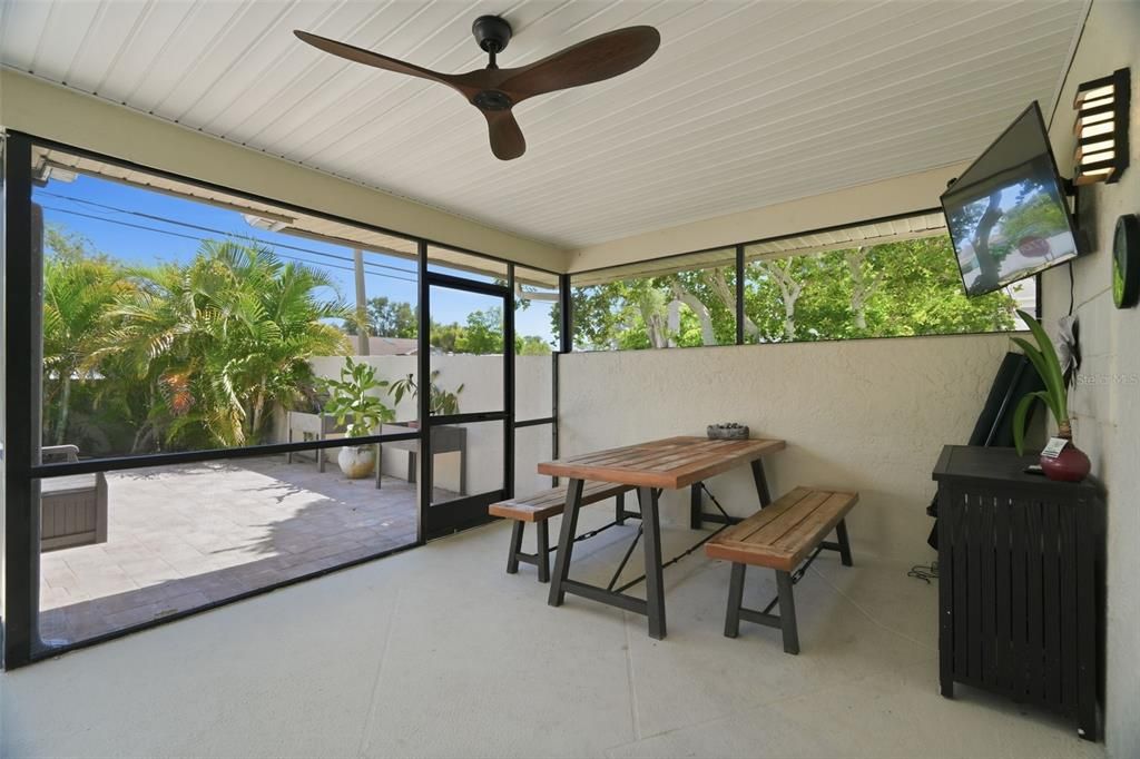 For Sale: $439,000 (2 beds, 2 baths, 1540 Square Feet)