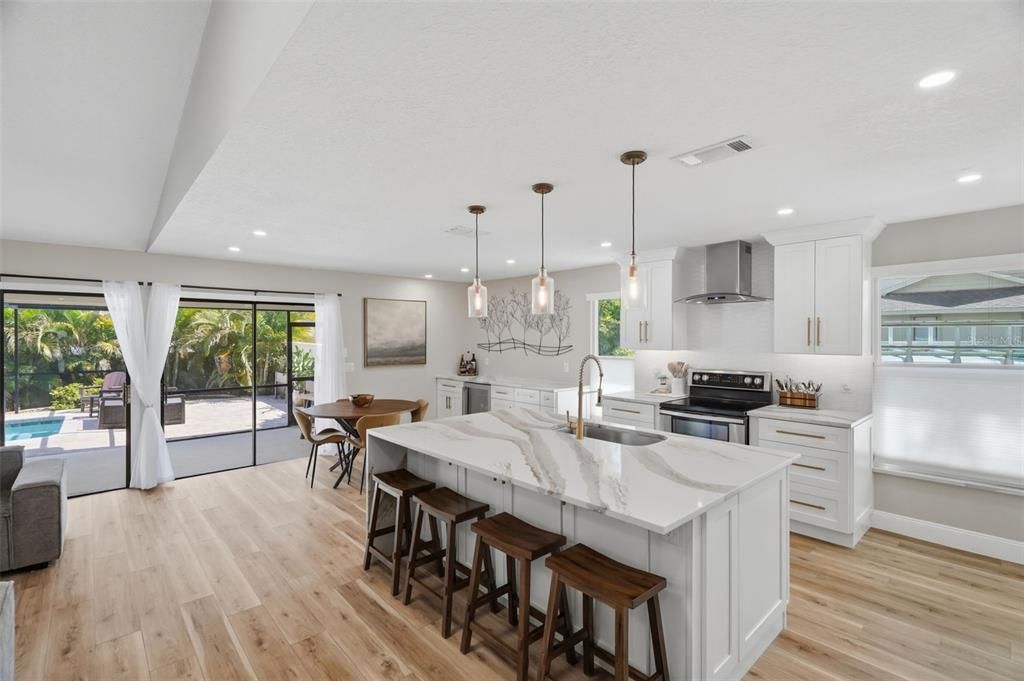 For Sale: $439,000 (2 beds, 2 baths, 1540 Square Feet)