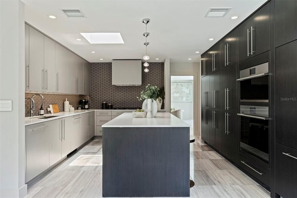 For Sale: $3,000,000 (4 beds, 3 baths, 2997 Square Feet)
